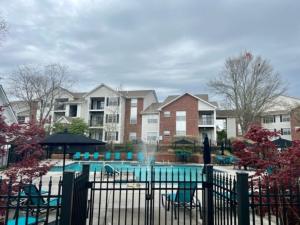 Apartments in Knoxville, TN - Pool with Fountain and Patio