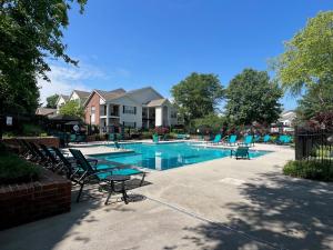 Apartments-in-Knoxville-TN-Pool-Patio-Area